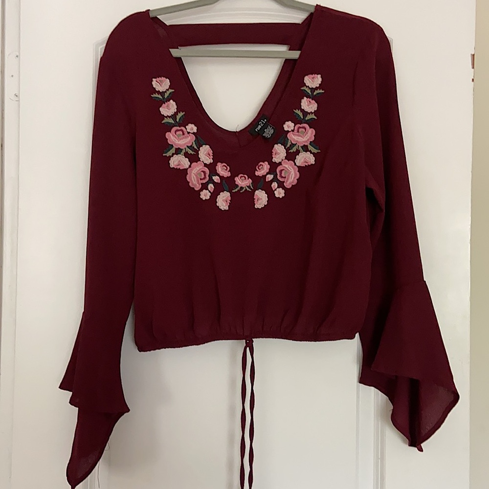 Rue 21 maroon floral flowy crop top ♥️💃🏻